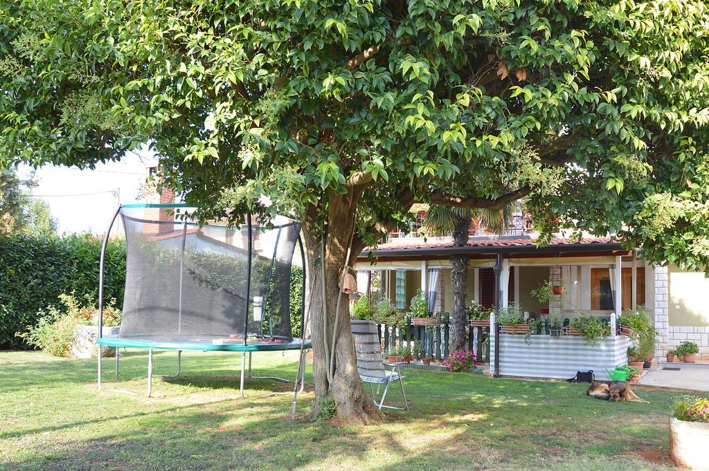 Ferienwohnung Giardino Umag Exterior foto